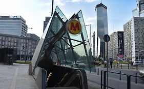 Panska, Metro Onz